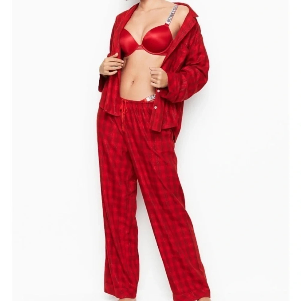 EUC Victoria’s Secret (2020) The Flannel Plaid Shimmer Pjs Set Holiday Christmas